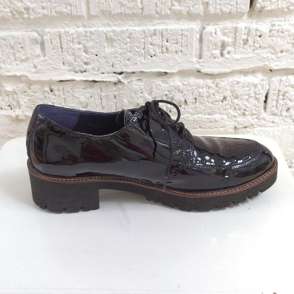 BLACK PATENT OXFORDS SIZE 9 - Picture 4 of 7